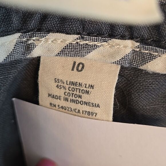 Old Navy Gray Linen Blend Vintage Lowest Rise Cuffed Shorts - Picture 4 of 4